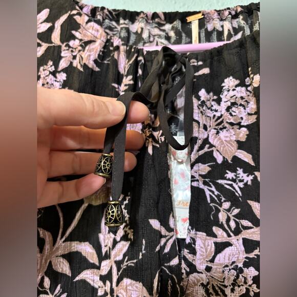 Free People NWT Sunbaked Ruffled Swing Tiered Mini Dress Washed Black Floral L - Picture 7 of 10